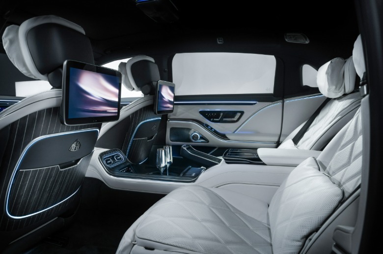 2027 Mercedes-Maybach S-Class rear seats