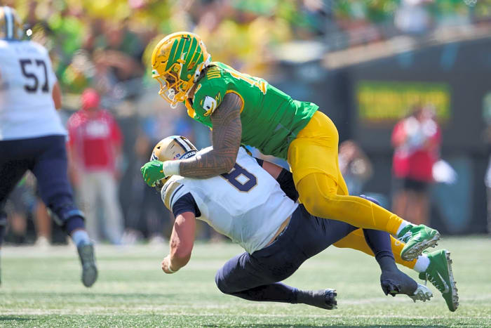 Buffalo Bills: Matayo Uiagalelei, EDGE, Oregon