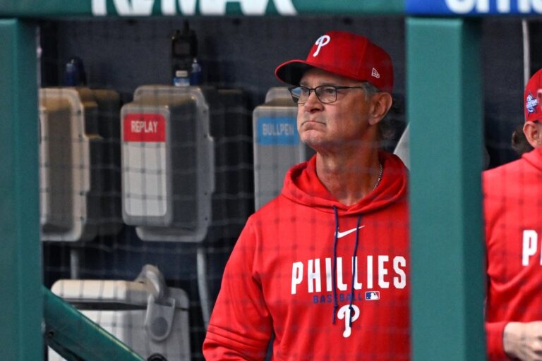 Deadspin | MLB roundup: Phillies trounce Giants after making managerial change