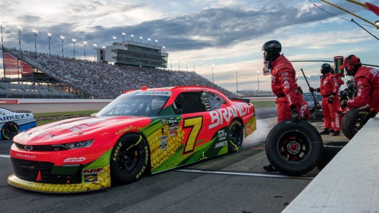 Deadspin | Justin Allgaier holds off teenager Brent Crews to win at Nashville