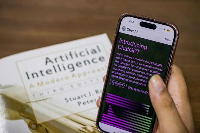 How ChatGPT and Google Are Changing Paid Media in 2026 – Entrepreneurship Life