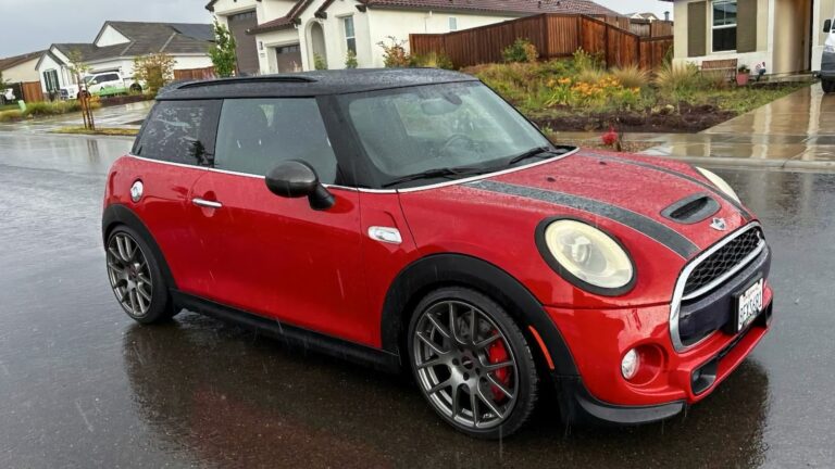At $10,000, Is This 2015 Mini Cooper S A Lot Of Car In A Little Package? – Jalopnik