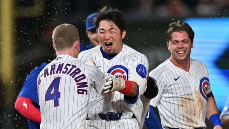 Deadspin | MLB roundup: Surging Cubs prime Padres on Seiya Suzuki’s walk-off single