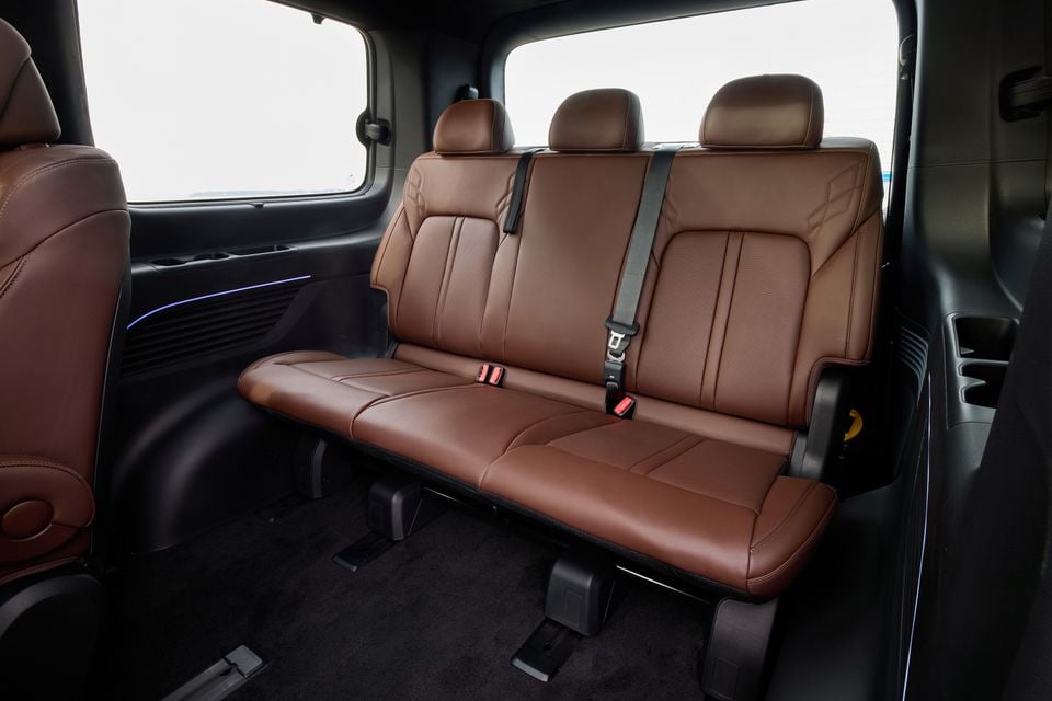 2027 Hyundai Staria Lounge