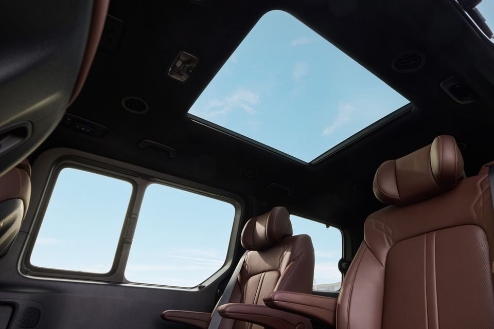 2027 Hyundai Staria Lounge