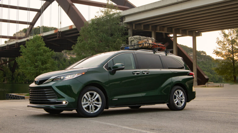 9 Used Cars That Offer Easier Access For People With Mobility Issues – Jalopnik