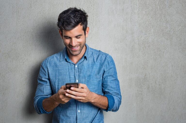 Unfiltered AI Girlfriend Chatbots: Why Control Is Part of the Appeal – Entrepreneurship Life
