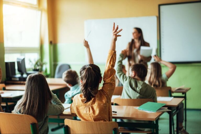 I Went From Teacher to Executive — These Classroom Rules Nonetheless Run My Team.