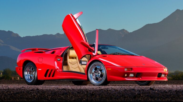 5 Exotics That Use Parts From Cheap Normie Cars (And Even Buses) – Jalopnik