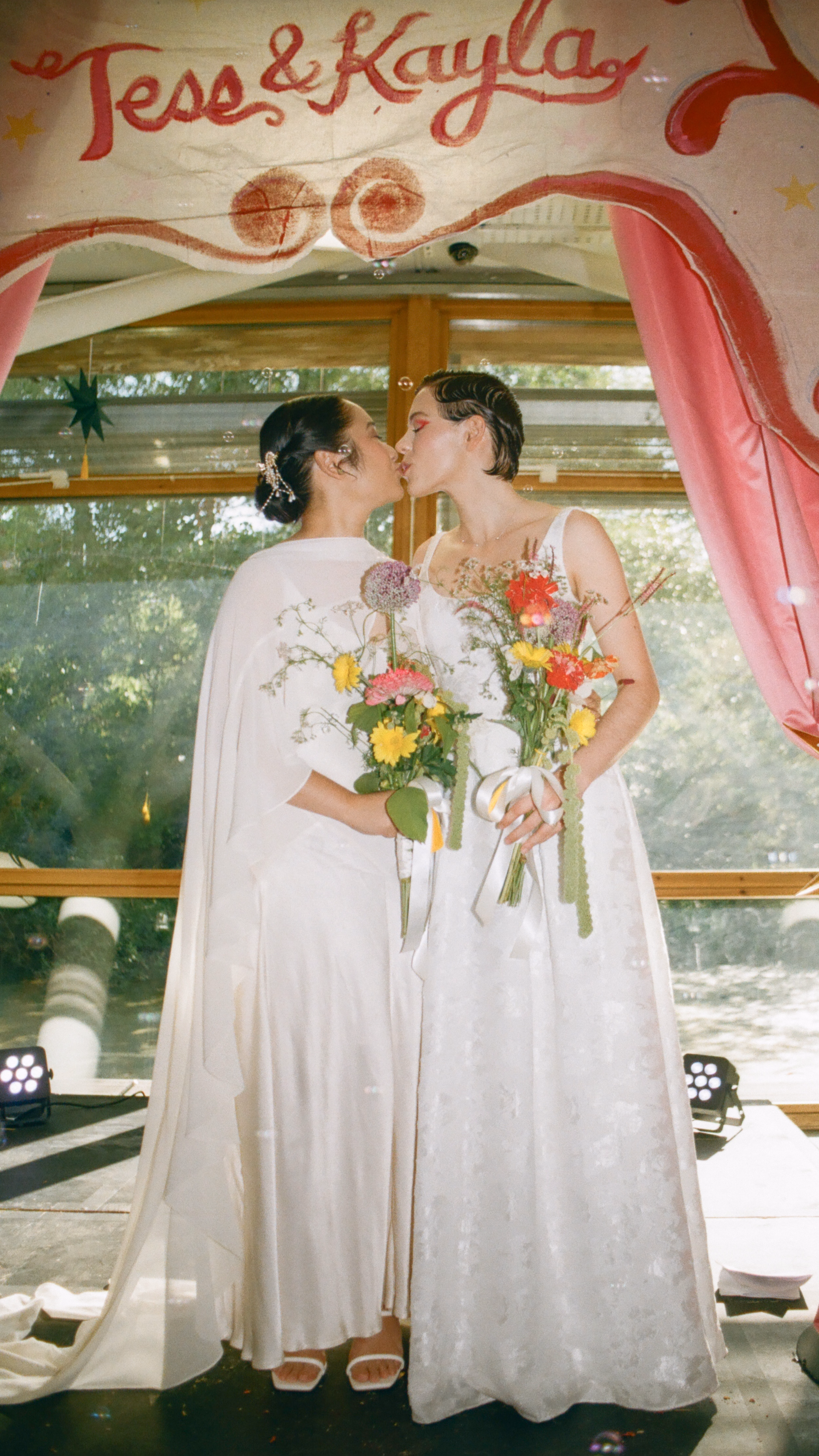 Bobby Tsang Vintage Magic Show Theatre Inspired Wedding 24