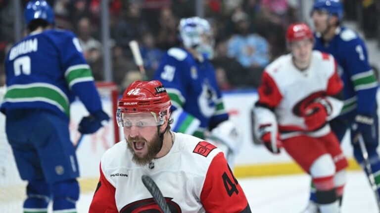 Deadspin | Oilers, Hurricanes convey high-powered offenses into conflict