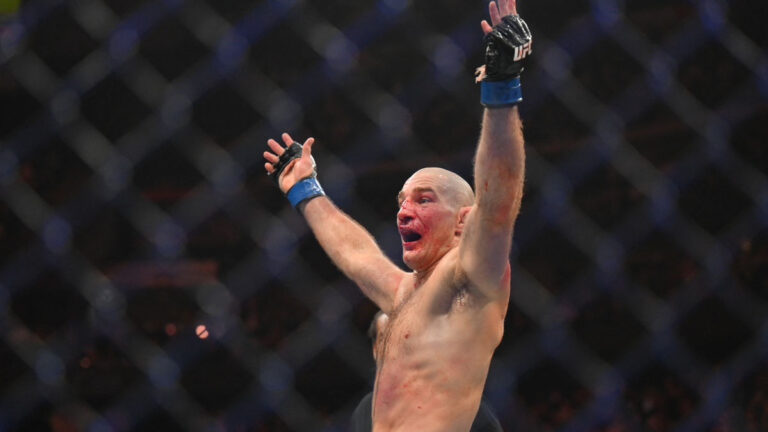 Sean Strickland Is Fed up With UFC Pay: Is Boxing About To Steal Its Biggest Stars? | Deadspin.com