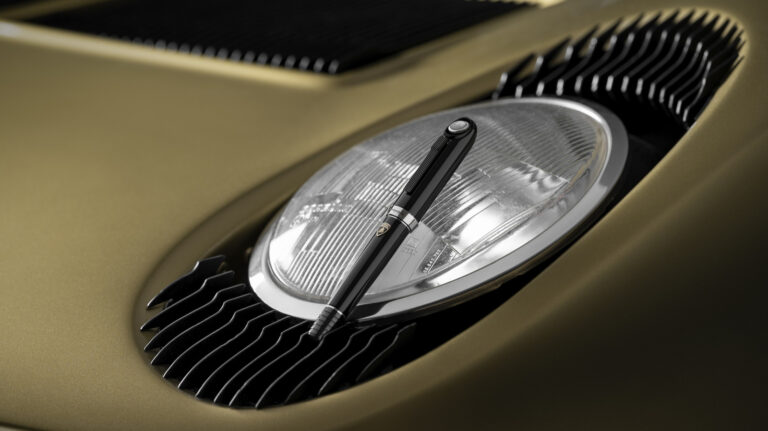 This Lamborghini Miura Tribute Has A Working Headlight, But It’s Not A Car – CarScoops