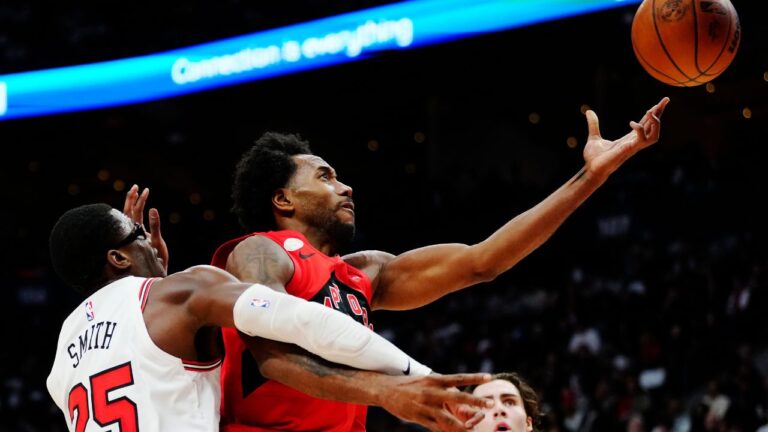 ‘You cannot rush greatness’: Leonard deliberate in Raptors’ dominant opening win