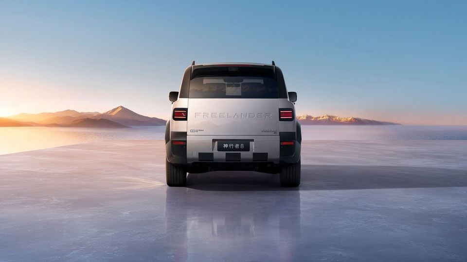 Rear view of a silver Freelander 8; Chinese-market model shown.